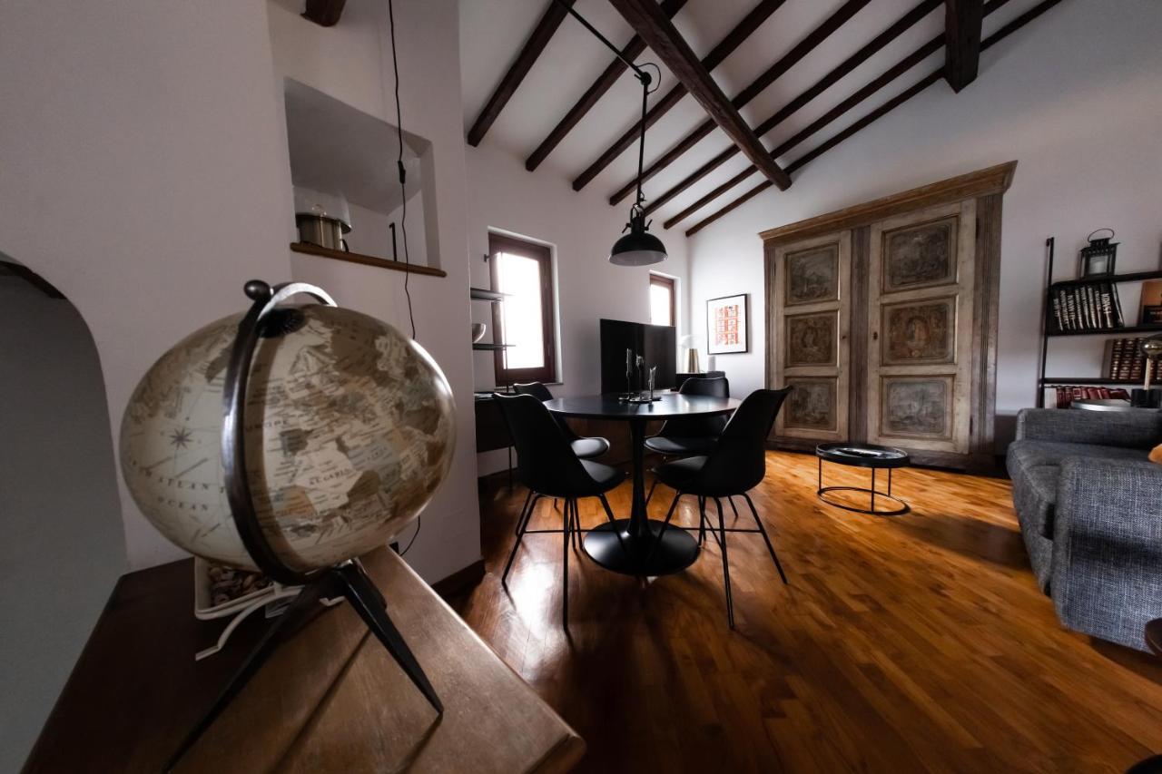 Tina’S Apartment Firenze Bagian luar foto