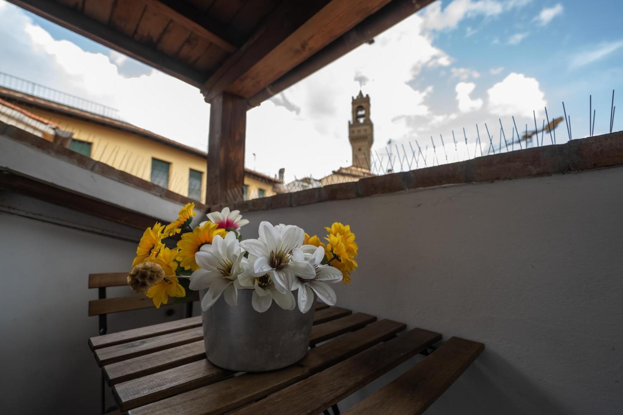 Tina’S Apartment Firenze Bagian luar foto