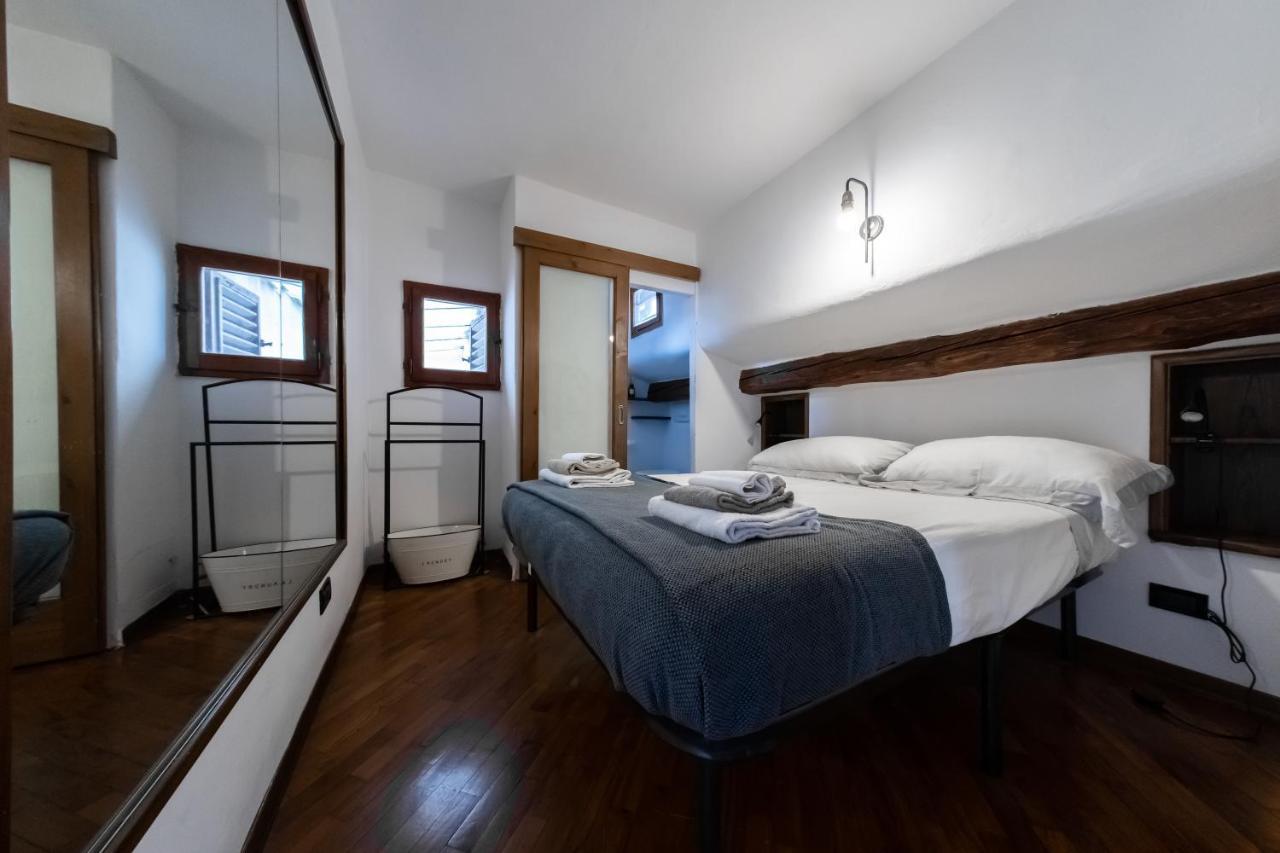 Tina’S Apartment Firenze Bagian luar foto